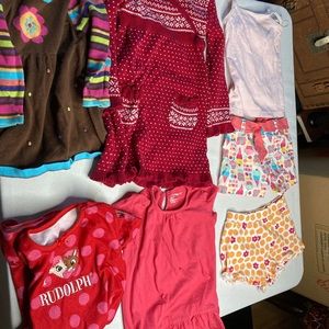 Baby girls 3T bundle of 7. 2 baby gap 1 Gymboree. Rest miscellaneous.